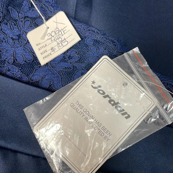 NWT Jordan Fashions 469 Lace and Satin Sleeveless Bridesmaids Dress Navy 12 - Picture 8 of 16